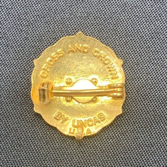 United Presbyterian Pin Vintage Sunday School Enamel Pinback Cross & Crown - Picture 2 of 5